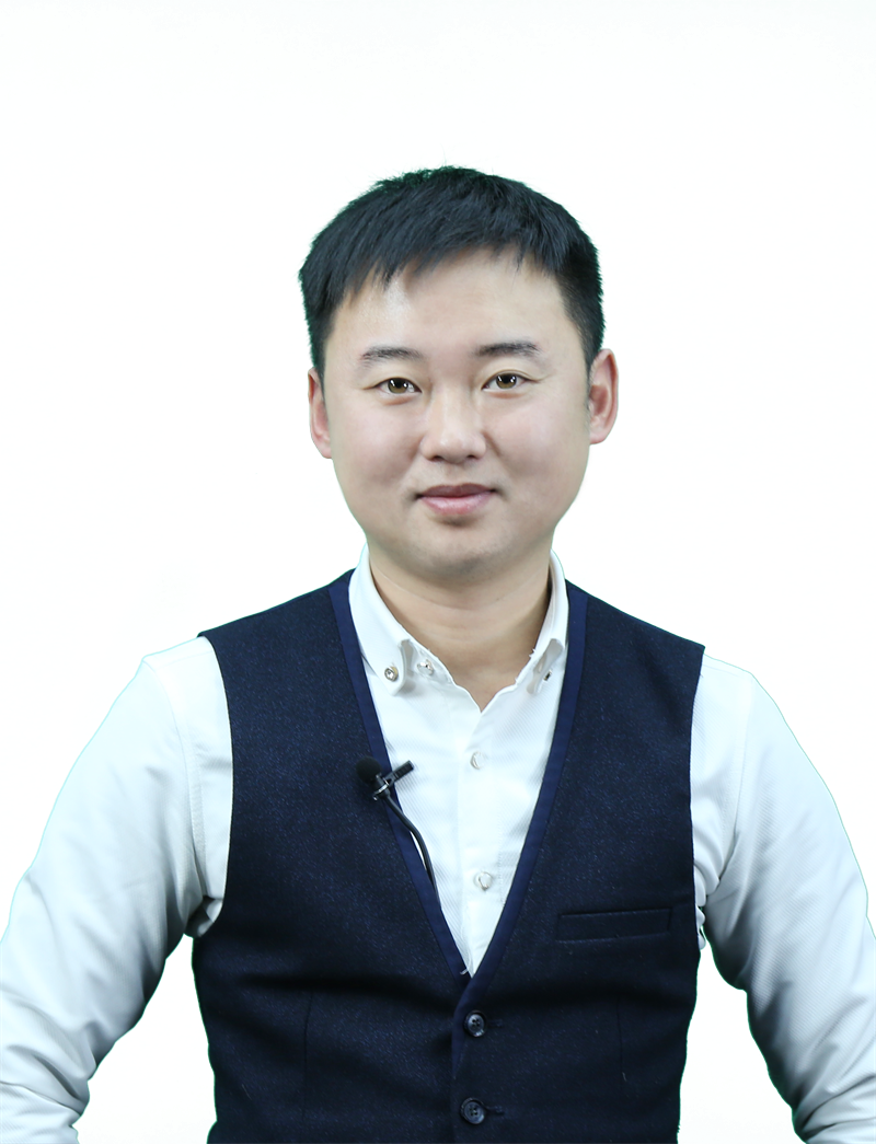 张云峰.png